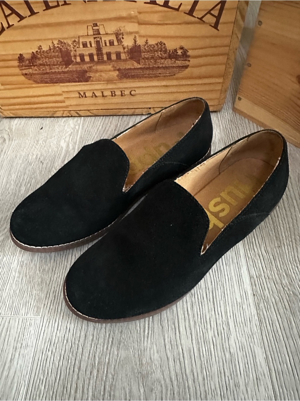 Hush Puppies "Wren" Black Suede Slip-On Loafers Flat Shoes - Size 6M